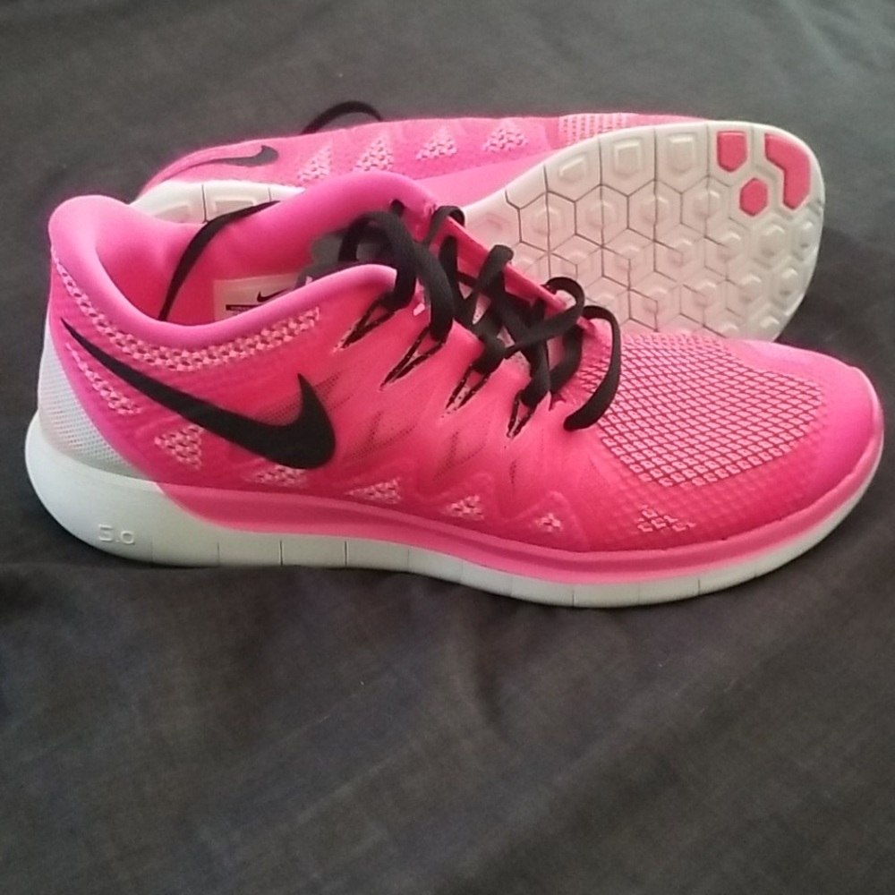 Size 9.5 Pink Nike